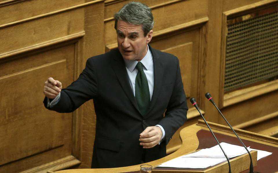 Ποιον «τρομάζει» περισσότερο η πιθανή εκλογή Λοβέρδου στην προεδρία του ΚΙΝΑΛ;