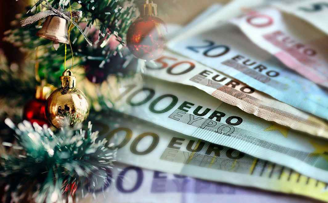 ΟΑΕΔ: Ξεκινάει η καταβολή του δώρου Χριστουγέννων