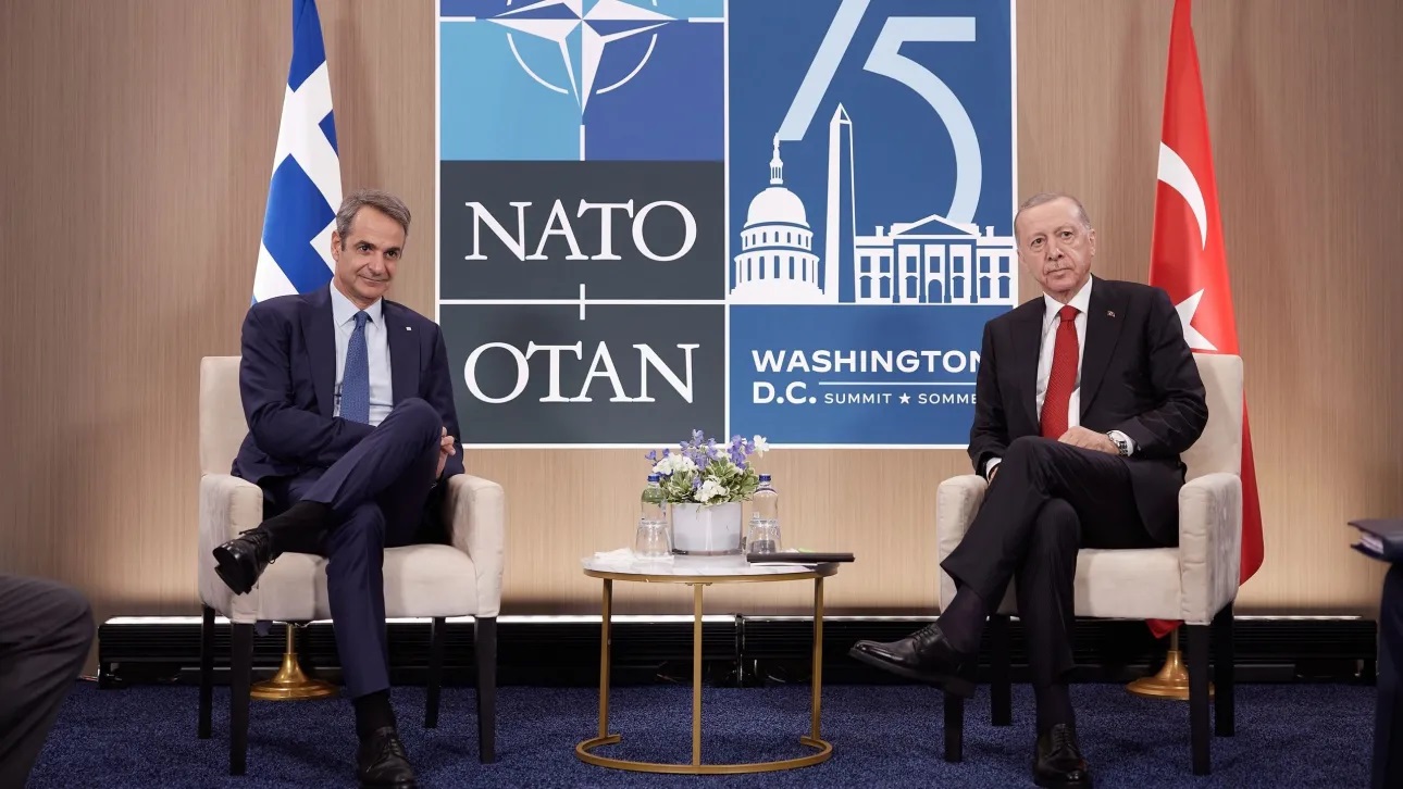 Συνάντηση Μητσοτάκη - Ερντογάν: Η ατζέντα, τα αγκάθια και οι κόκκινες γραμμές 