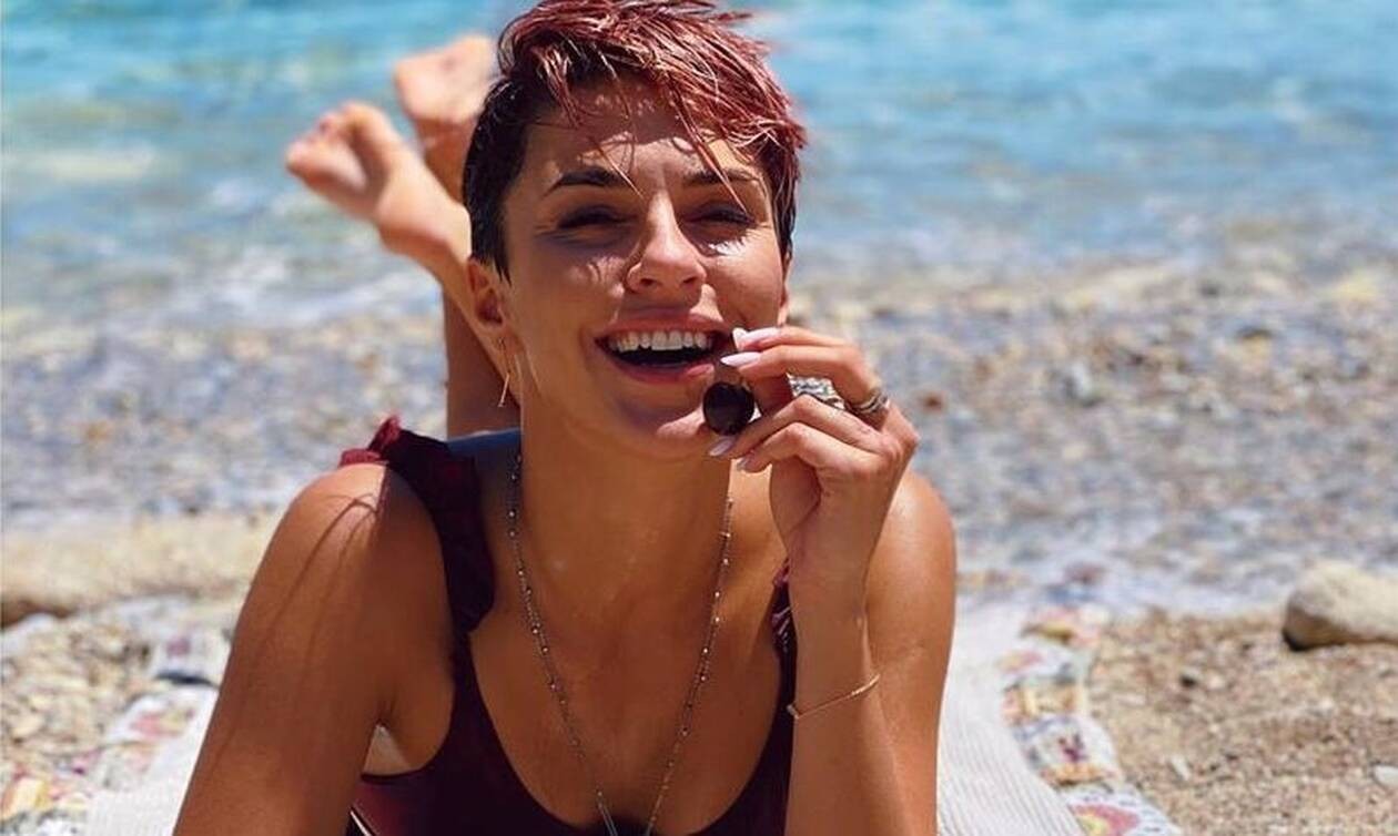 Κάτια Ταραμπάνκο: Ποζάρει με ολόστενο bikini και προκαλεί.... «εγκεφαλικά»