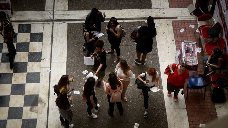 Κεραμέως: ''Σε εξέλιξη η διαδικασία για τη δημιουργία εμβολιαστικών κέντρων στα πανεπιστήμια''