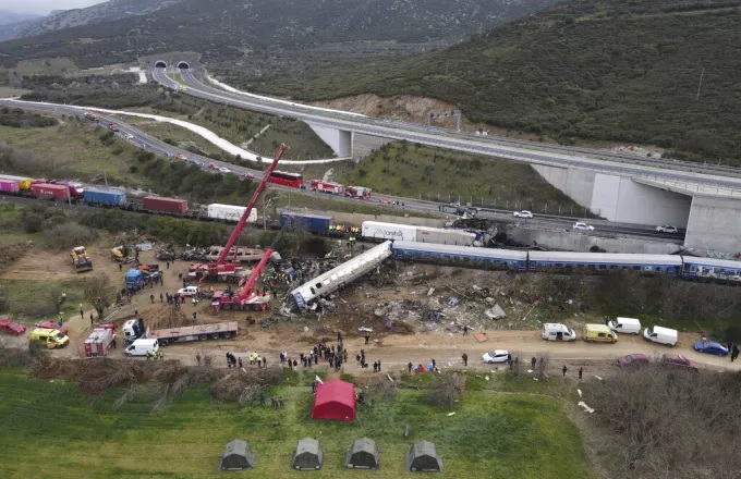 Η πρώτη ανακοίνωση του ΟΣΕ μετά την τραγωδία στα Τέμπη