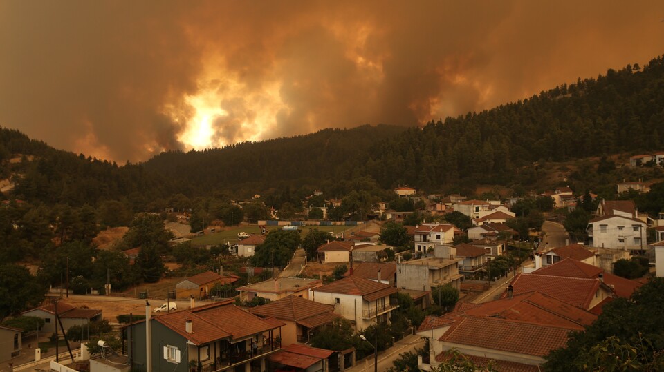 Εισαγγελική παραγγελία για έρευνα για οργανωμένο σχέδιο εμπρησμού στις πυρκαγιές