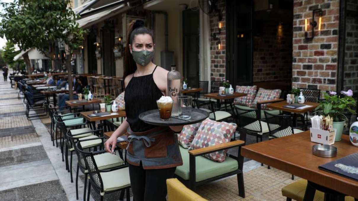 Κορωνοϊός: Νέα 1.533 κρούσματα - Ξανά κάτω από το 3% η θετικότητα