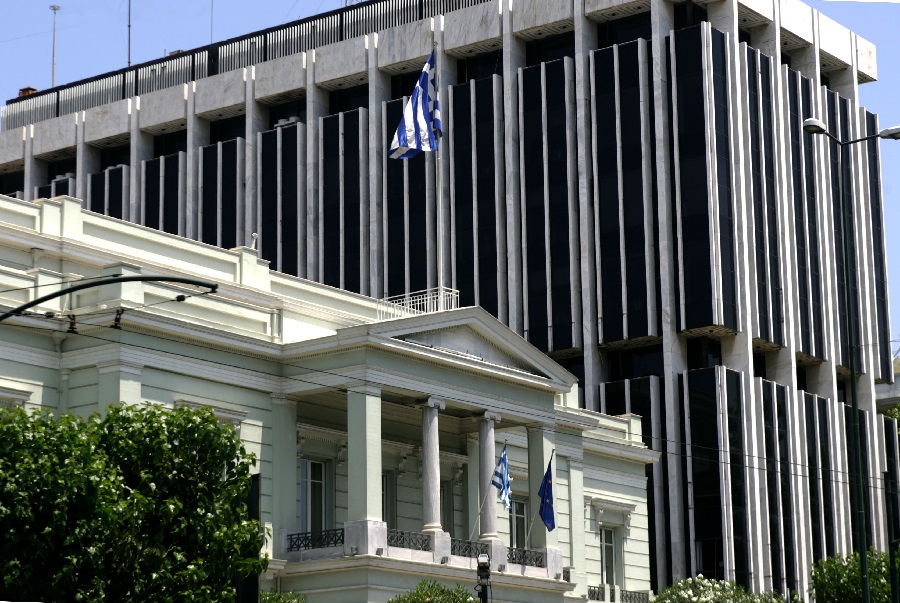 Η Αθήνα απαντά στην Ζαχάροβα: Αυτονόητο δικαίωμα κάθε κράτους να συνάπτει διακρατικές συμφωνίες